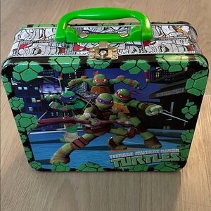 Vintage Teenage Mutant Turtles Metal Lunchbox